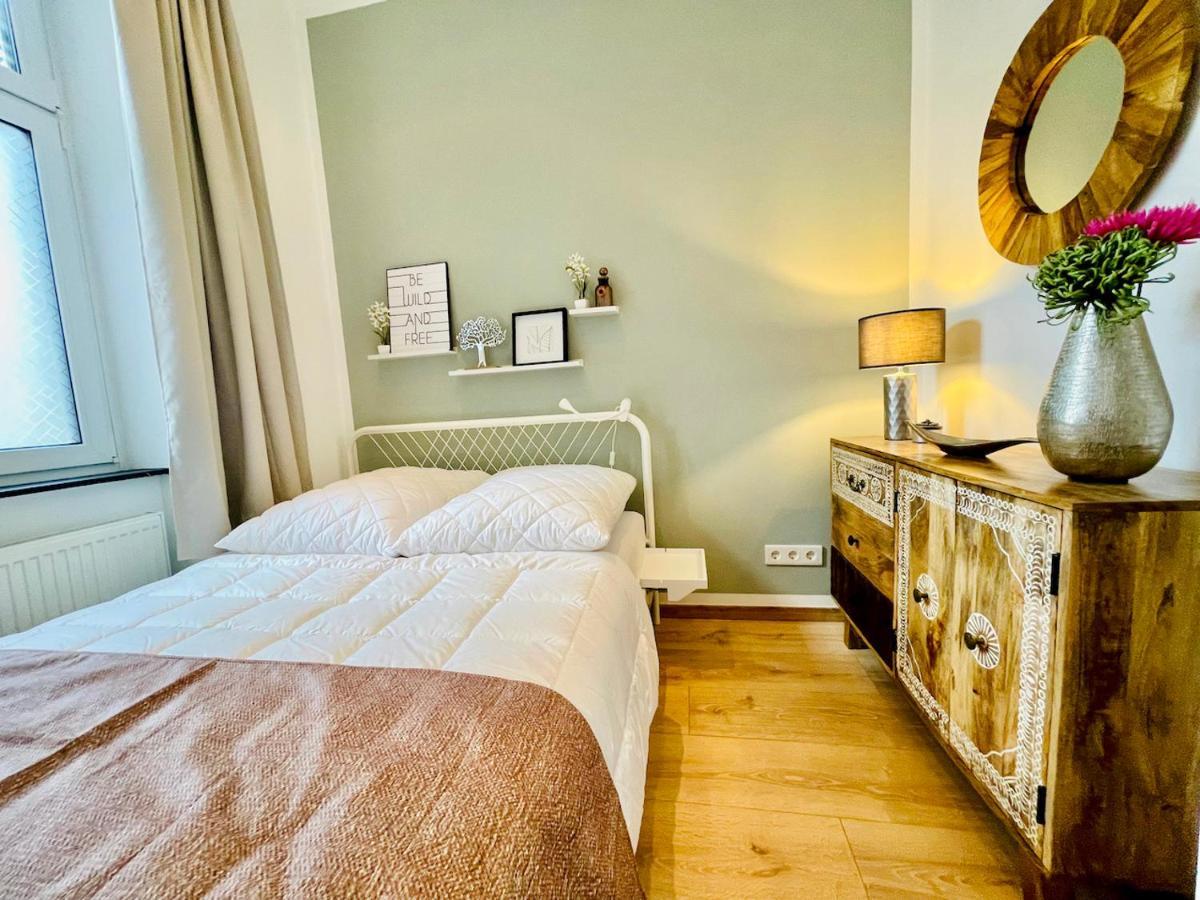 Colorful & Quiet Apartment In Beautiful Viennese Building Екстер'єр фото