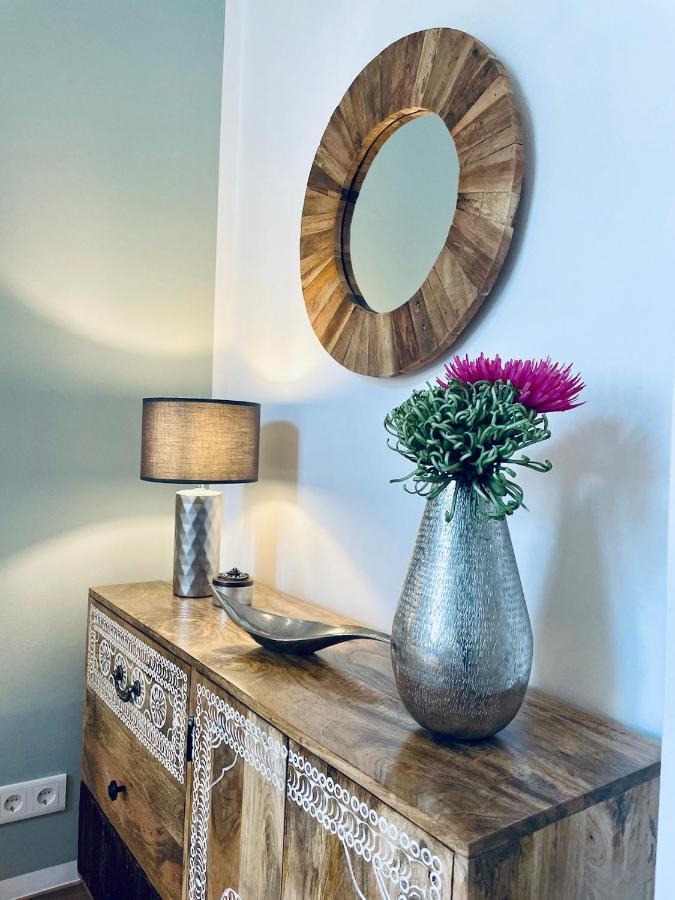 Colorful & Quiet Apartment In Beautiful Viennese Building Екстер'єр фото