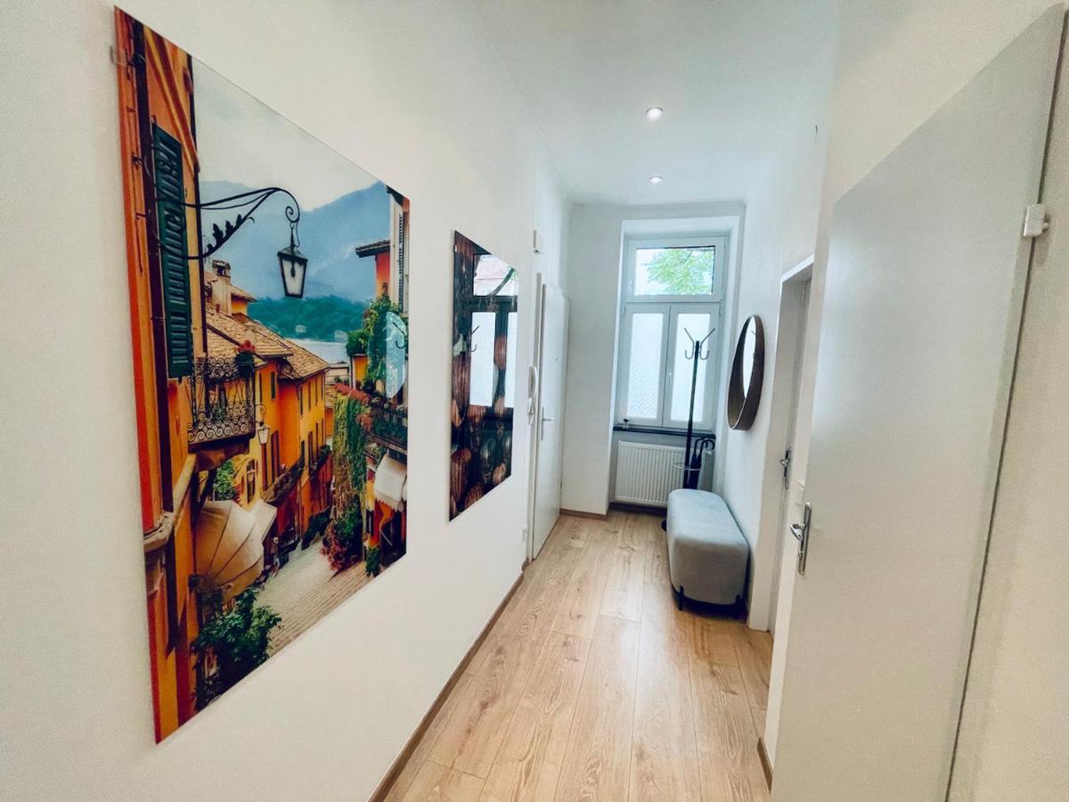 Colorful & Quiet Apartment In Beautiful Viennese Building Екстер'єр фото